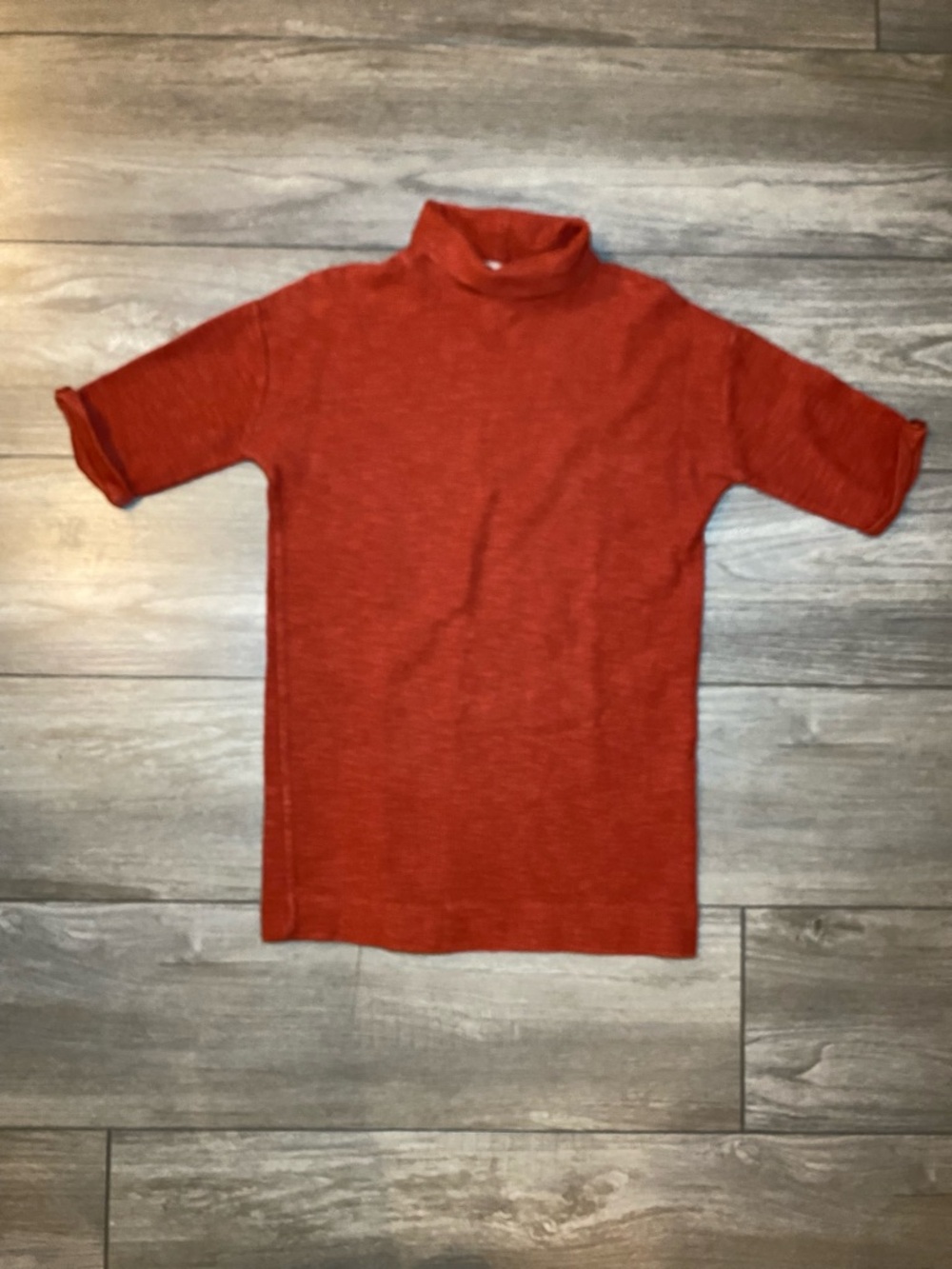 EUC sessun Red Textured Short Cuffed Button Sleeve Turtleneck Top/Mini Dress